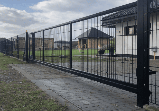 Doppelstabmattenzaun aus Polen - TREZA